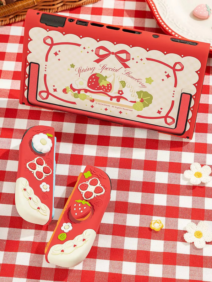 Geekshare Spring Strawberry Silikon-Schutzhülle und JoyCon-Abdeckung für Nintendo Switch 2 in Rot inklusive Daumengriffen - Bild 4