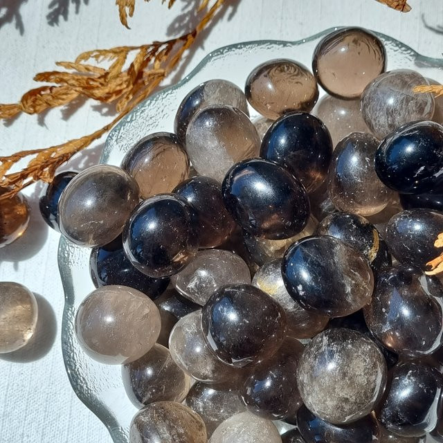 CrystalHola Rauchquarz Trommelsteine in Braun, ovale Edelsteine für DIY Schmuckherstellung - Bild 1