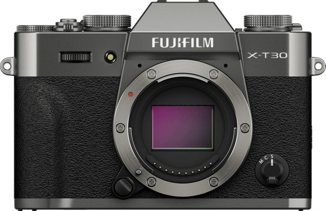 Fujifilm X-T30 III spiegellose APS-C Kamera in Silber und Anthrazit - Bild 1