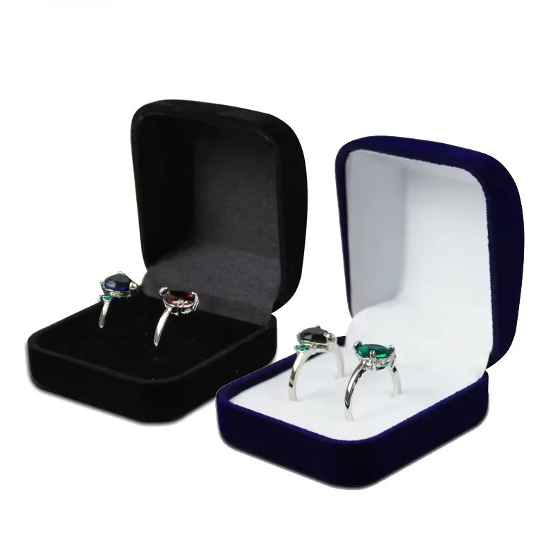 Schmuckkästchen aus Samt von luckyiasv als Ring Box und Schmuck Organizer in Blau und Schwarz - Bild 3