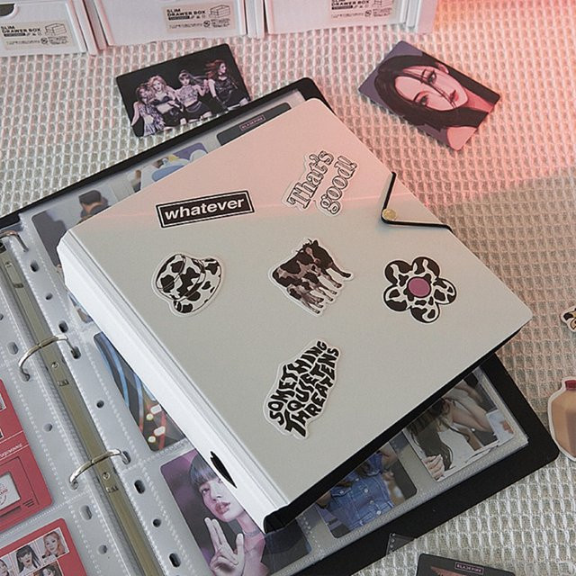 Kpop Binder Fotoalbum für Fotokarten in A4 mit 50 Hüllen und Metallringen in Weiß - Bild 1