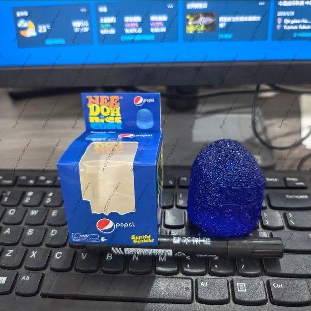 Schylling Mini Candy NeeDoh Gummibärchen, Fidget-Spielzeug, blau, ab 3 Jahre - Bild 1