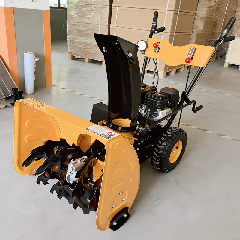Selbstfahrende zweistufige Schneefräse in Rot mit 196-cm3-Motor, elektrischem Start und LED-Scheinwerfern - Bild 3