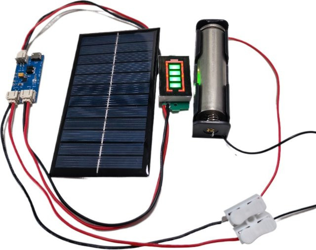 EESBAO Monokristallines Silizium-Solarpanel mit CN3065 Solarladegerät für 18650 Akku und Handy-Aufladung, Blau, 6V 200MA 1,2W - Bild 1