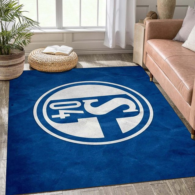 Schalke 04 Fußballfeld Umriss Teppich mit S04 Wappen, rutschfeste und waschbare Sport Deko Fußmatte aus Polyester, Blau, B: 120 cm, T: 100 cm - Bild 1