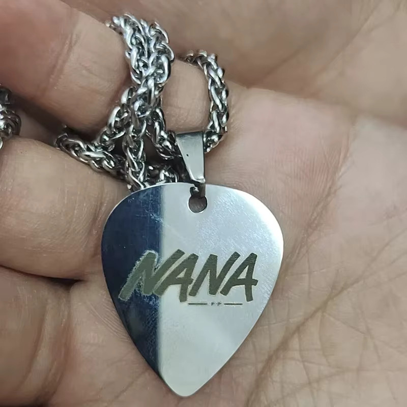 YiYuYiHua Halskette, Edelstahl, Silber, Unisex, Gitarren-Pick Anhänger - Bild 4