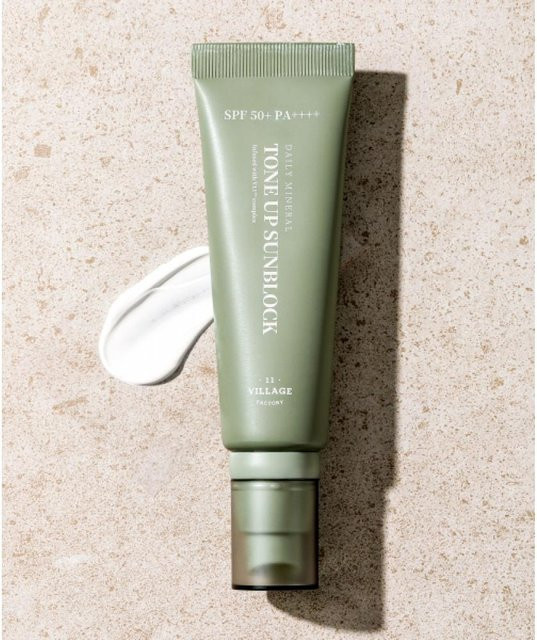 Village11factory Tägliche Mineral Tone-Up Sonnencreme, 50 ml, LSF 50+ - Bild 1
