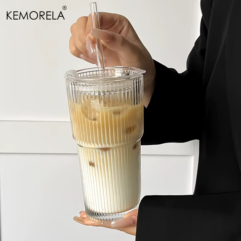 KEMORELA Streifen-Glas-Kaffeetasse mit Deckel und Strohhalm, transparentes Trinkglas für Saft und Eiskaffee, 600 ml - Bild 2