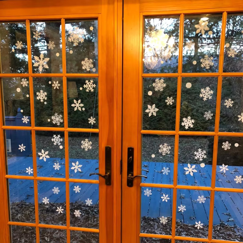 Meidding Weihnachts Fensteraufkleber mit Schneeflocken, Santa Claus und Elch in Weiß für Weihnachten und Neujahr - Bild 4