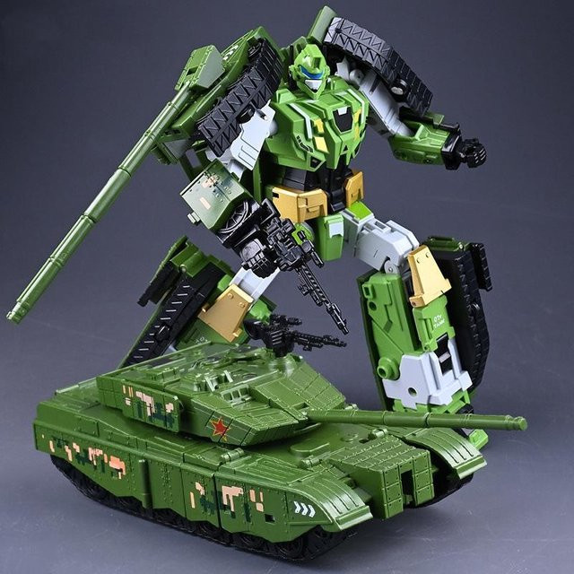 Yiran toy 1 Verwandlungsspielzeug Panzer Flugzeug Roboter Auto Schiff, 20cm, ab 14 Jahren - Bild 1