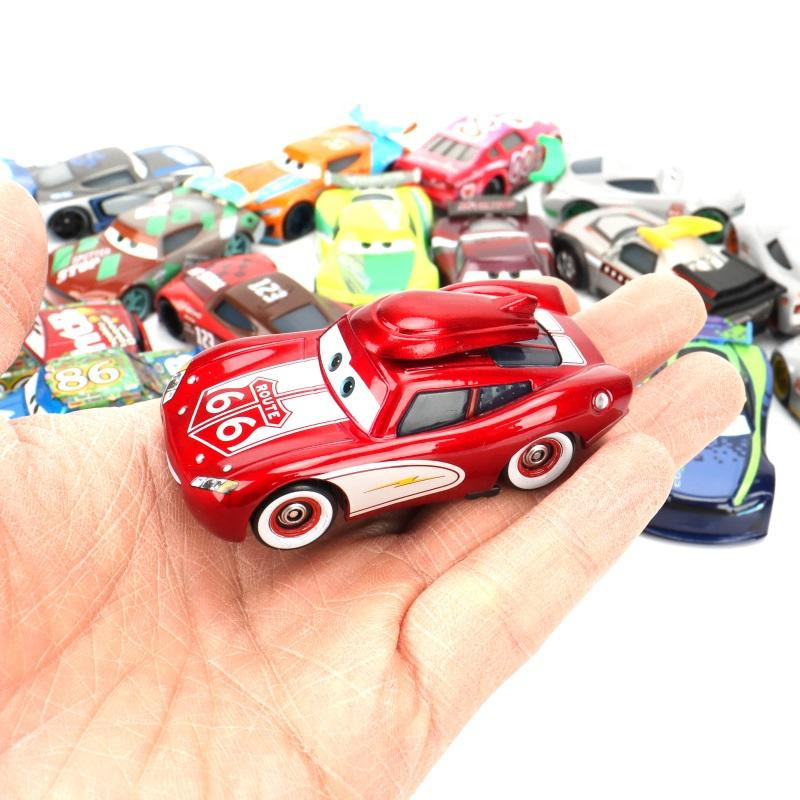 Yiran toy Disney Pixar Cars McQueen Rennauto 1:55 Legierung Rot - Bild 1