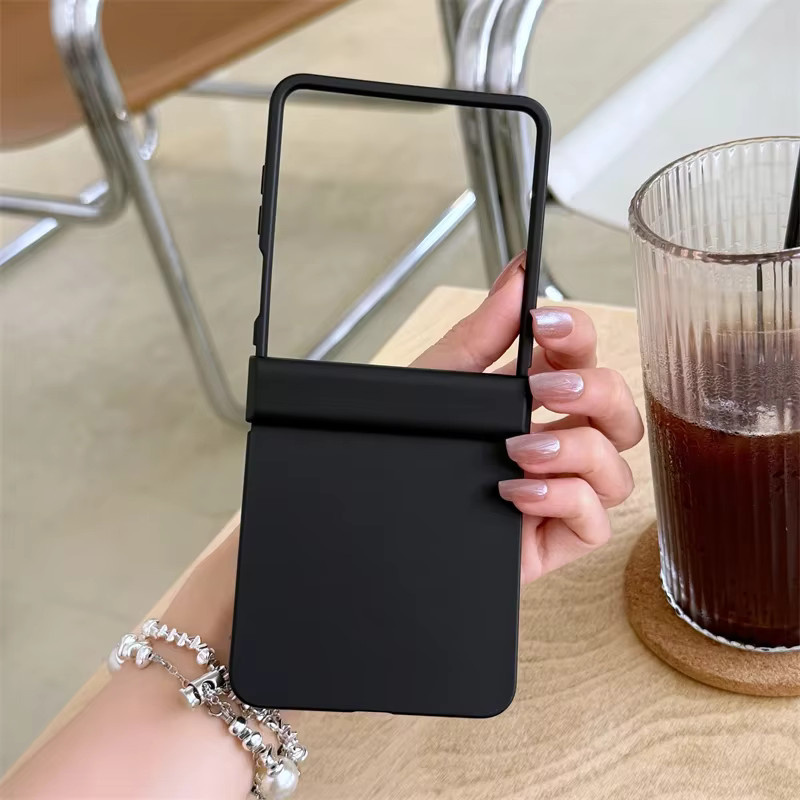 Samsung Galaxy Z Flip 7 5G Handyhülle aus hartem PC mit Scharnierschutz in Schwarz - Bild 2