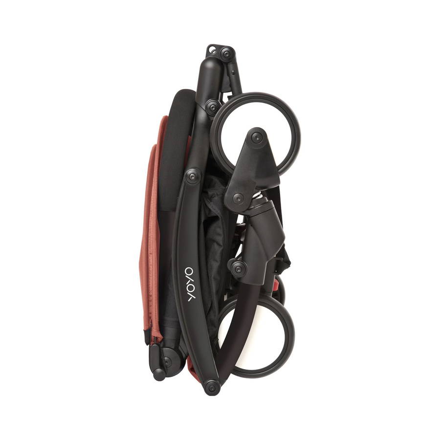 Stokke YOYO3 Travel Buggy inklusive Babyzen Textilset in Schwarz und Rot - Bild 2