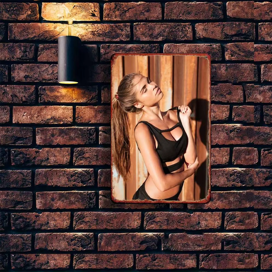 HELLOYOUNG Vintage Metall Blechschild mit Frauenporträt in Weiß und Multicolour, Rechteckige Wandkunst für Schlafzimmer, Bar oder Garage, Breite: 30 cm, Höhe: 20 cm - Bild 4