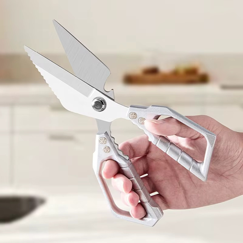 InLeung Multifunktionale Küchenschere aus Edelstahl in Silber als Hochleistungs-Hühnerschere zum Schneiden von Fleisch und Knochen - Bild 3