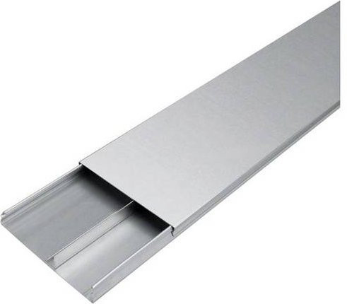 Hager Elektro-Sockelleistensystem UK190282 in Silber, Länge: 200 cm - Bild 1