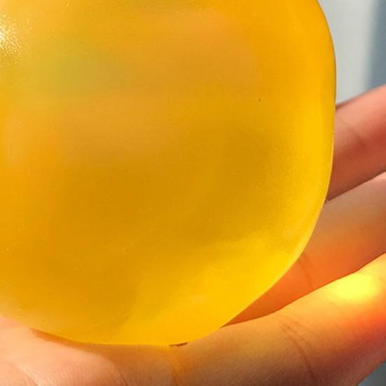 Vogue Wardrobe Formbarer Kokosöl-Quetschball Stressball Sensorisches Fidget Spielzeug 1-teiliges Set - Bild 2