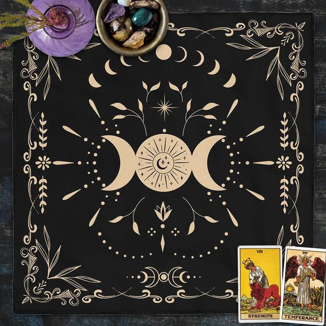 VIKAMA Altartuch Drei-Mond-Tarot-Karten in Schwarz-Gold, minimalistisches Sternen- und Mond-Zeremonientuch für Meditation und Hexerei - Bild 1