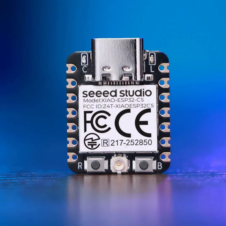 Seeed Studio XIAO ESP32C5 Entwicklungsboard in Schwarz mit Wi-Fi 6, Bluetooth, RISC-V und Unterstützung für Zigbee, Thread und Matter - Bild 2
