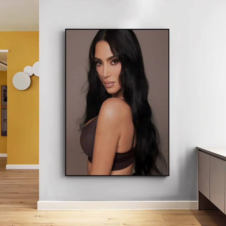 Retro Kim Kardashian Film-Poster als Aufkleber aus Kraftpapier in Braun und Multicolour, Rechteckig, Breite: 15,0 cm, Höhe: 10,0 cm - Bild 4
