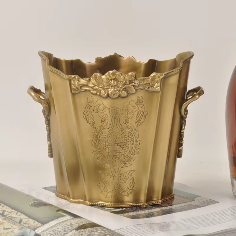 Luxuriöser Champagner-Eiskübel aus Messing in Rot und Gold für den Tisch - Bild 3