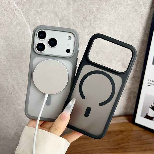 NYFundas Stoßfeste MagSafe Handyhülle für iPhone 17, iPhone 17 Pro und iPhone 17 Pro Max in Transparent und Grau mit mattem Finish - Bild 1