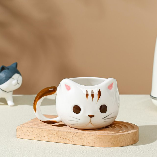 Personalisierte Keramiktasse mit kreativem Katzenmotiv von Yiran Furniture, braun/weiß, 430 ml - Bild 1