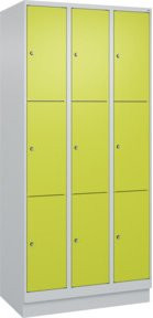 C+P Schließfachschrank Classic PLUS mit 3 Abteilen und Sockel in Viridingrün, B/T/H: 90 x 50 x 195 cm - Bild 1