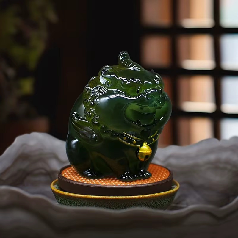 Jadefarbenes farbwechselndes Tee-Haustier-Ornament als Qilin und Pi Xiu Dekoration für deinen Teetisch in Grün - Bild 1