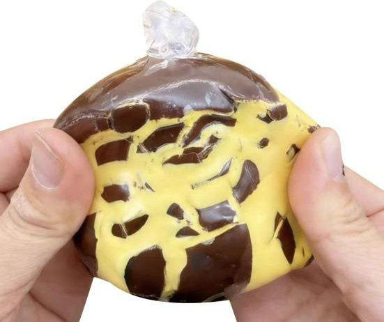 HonorBond Schokoladenkugel Quetschspielzeug, gelb - Bild 1