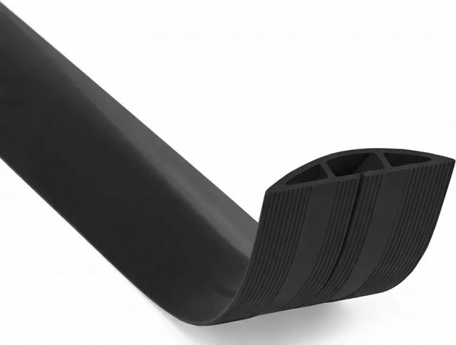 Floordirekt Kabelkanal Cable Guard rutschfester Stolperschutz für Ethernet/LAN, schwarz, 9 m - Bild 1