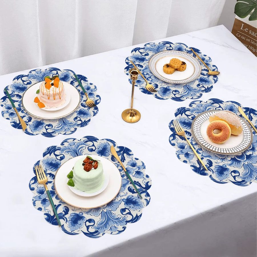 VIKAMA 4-teiliges Tischset mit blau-weißen Blumen im ländlichen Stil - Bild 3