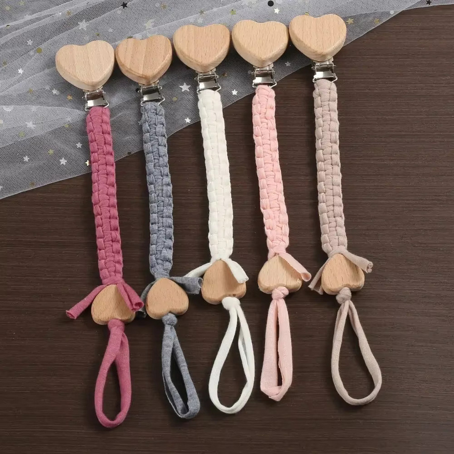 Schnuller Kette aus Buche Holz mit Herz Anhänger und Beißring in Multicolour für Baby Zubehör - Bild 4