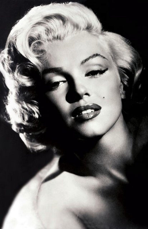 Wandbild Marilyn Monroe von The Wall als Porträt in Schwarz-Weiß, Glas, B: 90 cm, H: 58 cm - Bild 1