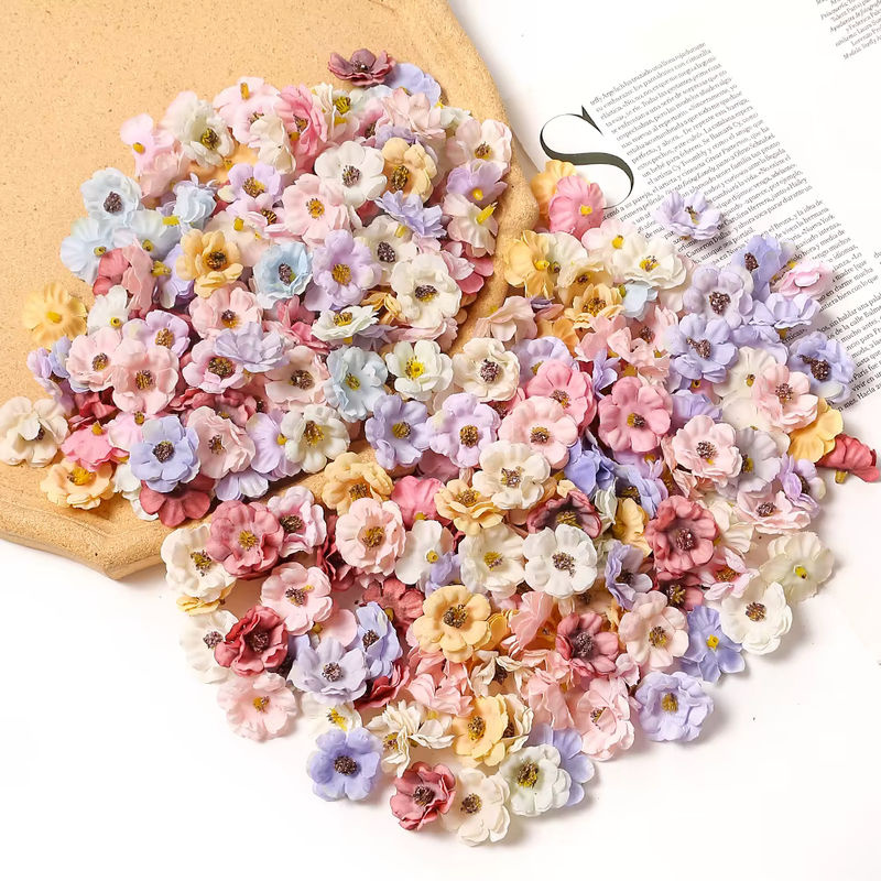 30 Stück künstliche Mini-Rosenblumenköpfe aus Seide von MENGHAO in Gold für Hochzeitsdekoration und Bastelzubehör - Bild 5