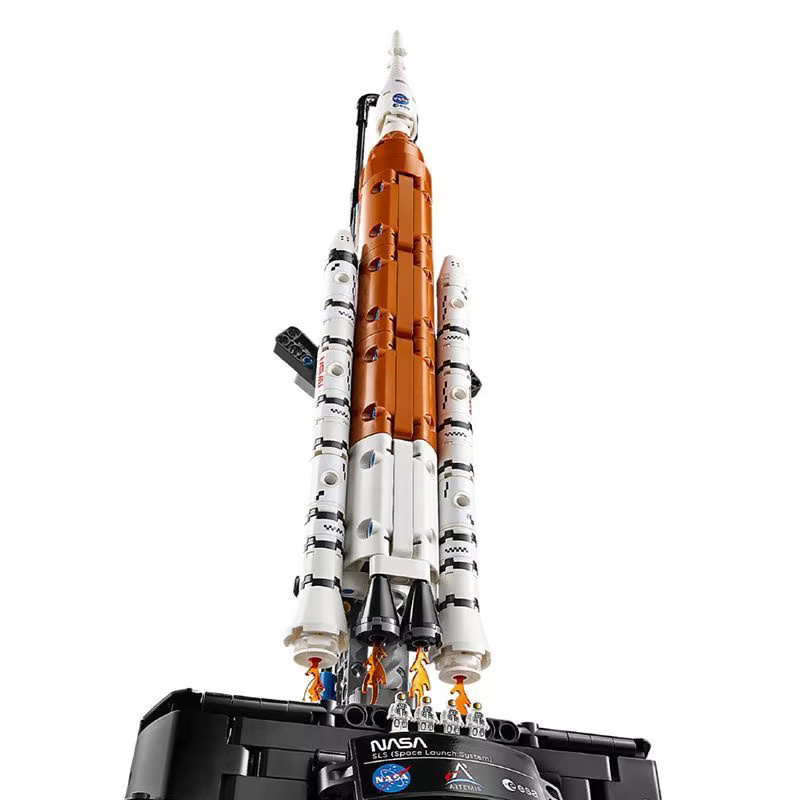 LEGO Technic NASA Artemis SLS-Schwerlastrakete, ab 9 Jahren - Bild 6