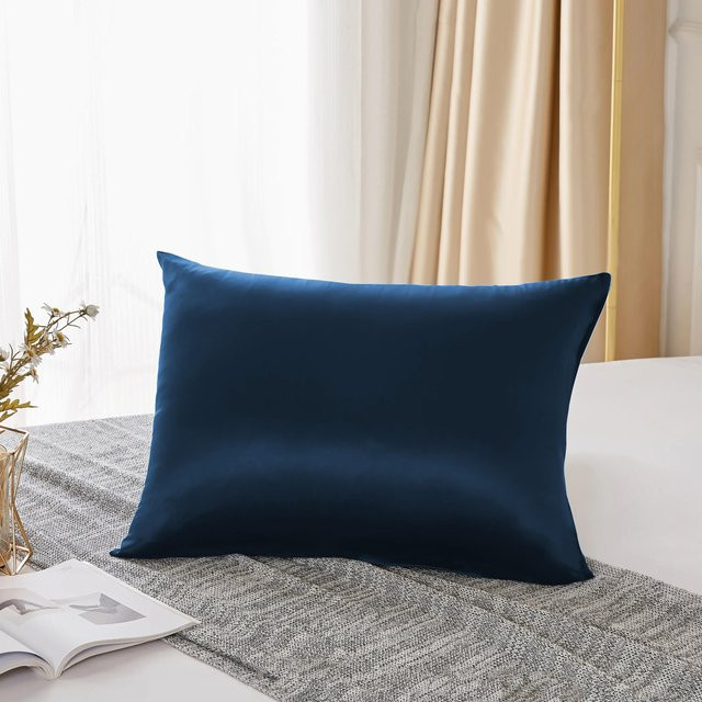 JMG Clothing Kissenbezug aus 100% natürlicher Maulbeerseide, 25 Momme, beidseitig verwendbar, Blau, B/T: 50 x 70 cm - Bild 1