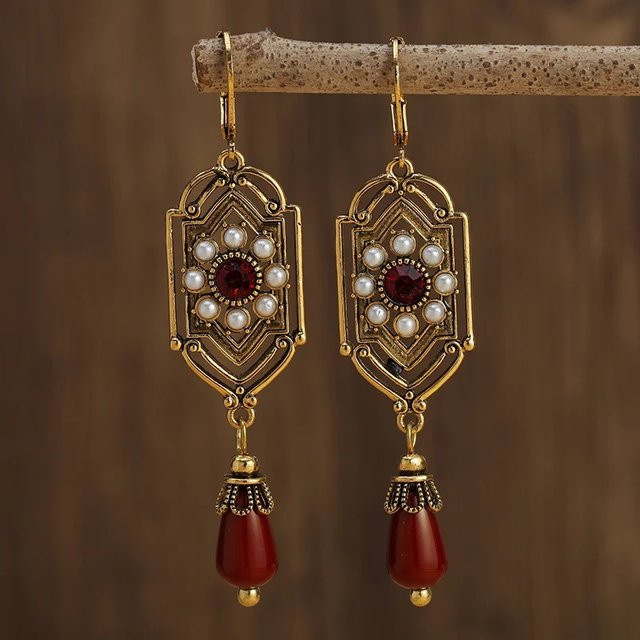 Ohrringe, Gold Farbe, Rote Steine, Imitation Perle, Damen - Bild 1