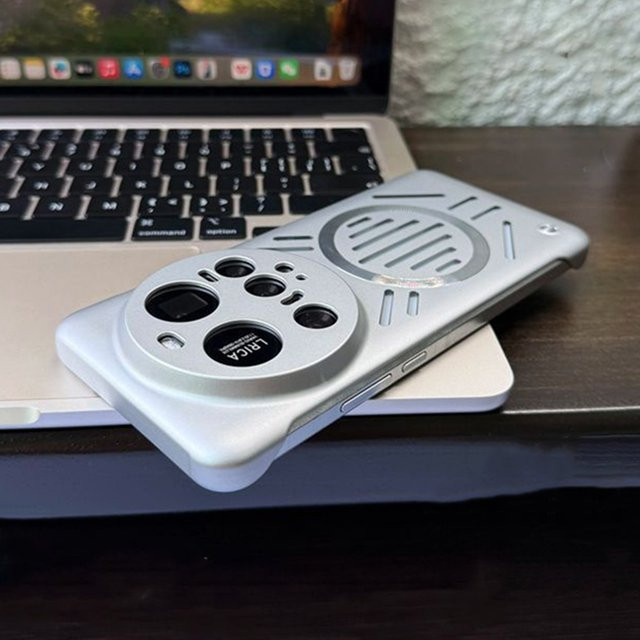 Ultradünne magnetische Schutzhülle für Xiaomi 12 Pro bis 17 Ultra mit Wärmeableitung aus PC, Farbe: Silber - Bild 1