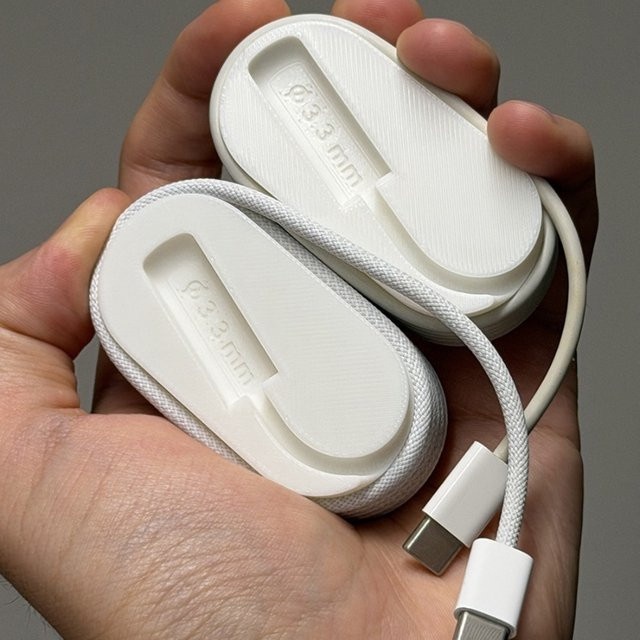 Geflochtener Kabelorganisator für Apple USB-C-Kabel, 1m, Farben: Rot und Weiß - Bild 1