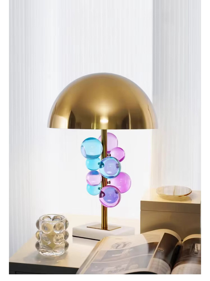 TAONUANSHU Kristall-Tischlampe im nordischen Stil aus Glas und Metall in Gold/Messing und Transparent für Wohnzimmer und Schlafzimmer - Bild 3