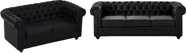 Vente-unique Chesterfield Couchgarnitur aus Kunstleder in Schwarz bestehend aus einem 2-Sitzer und einem 3-Sitzer mit Breite: 165 cm und Breite: 205 cm - Bild 1