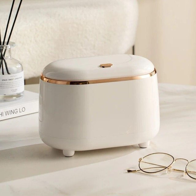 Mini Desktop Mülleimer mit Deckel von SZwatch in Weiß, Kunststoff mit Drucktyp-Funktion, B: 12,5 cm, T: 14,0 cm, H: 19,0 cm - Bild 1
