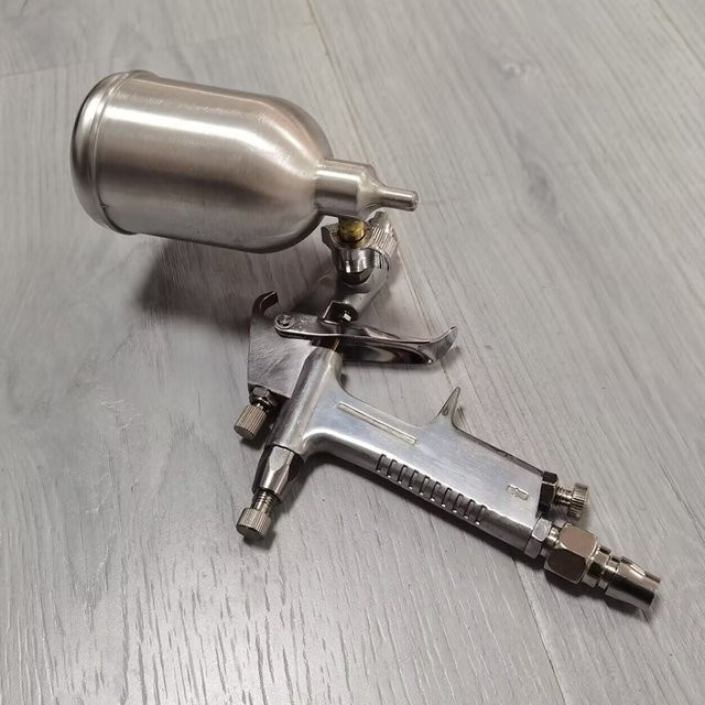 AMY CAR NEW FORCE HVLP F2 Lackierspritzpistole in Silber mit 0,5 mm Düsendurchmesser für kleine Flächen - Bild 1