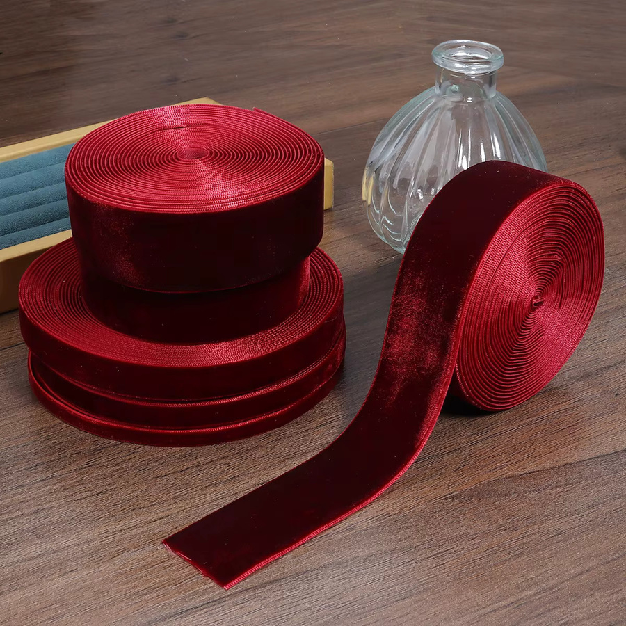 Weinrotes Samtband als einseitiges Beflockungs-Gurtband für DIY-Kleidung und dekorative Geschenkverpackungen - Bild 4