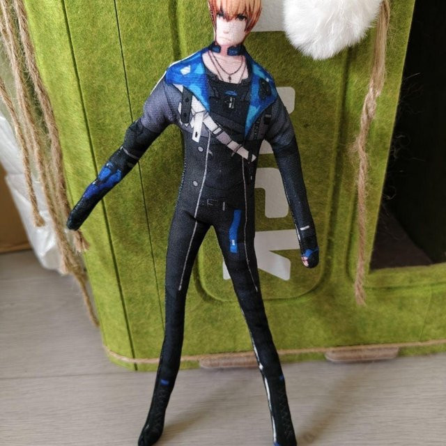 Yiran toy Punishing Gray Raven Lucia Watanabe Nanami Liv Plüschpuppe, zweiseitig wendbares Gesicht, 28cm, ab 18 Jahre - Bild 1