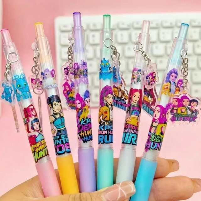 Kawaii Cartoon Gelstifte mit Acryl-Anhänger Schwarz 0,5 mm Klick-Schreibstifte für Schule und Büro - Bild 1