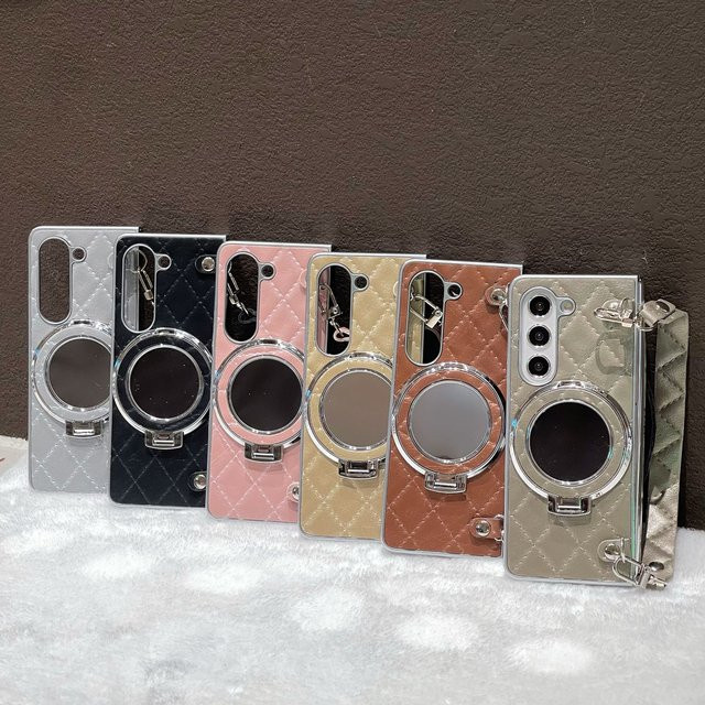 Luxuriöser Make-up-Spiegel mit Handkabel und magnetischer Funktion in Silber für Samsung Z Fold 7, 6, 5, 4 und 3 inklusive Schutzhülle - Bild 1