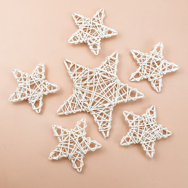 ZQCY Künstlicher Sternenkranz aus Rattan in Weiß für Weihnachten und Hochzeiten, Durchmesser: 10 cm, 15 cm oder 20 cm - Bild 1
