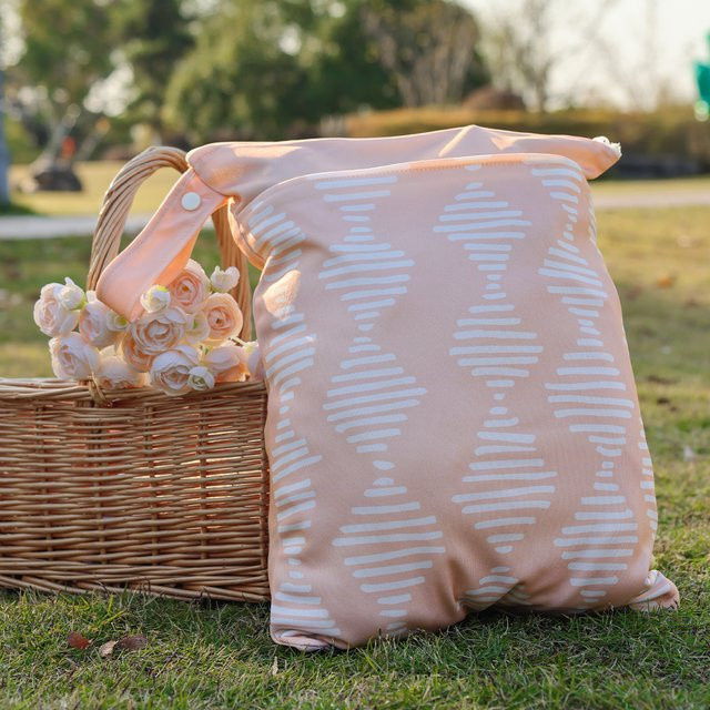 HappyFlute Windel-Waschbeutel im INS-Stil, Pink, B/H: 30 x 40 cm, wasserdicht und waschbar mit doppeltem Reißverschluss - Bild 1
